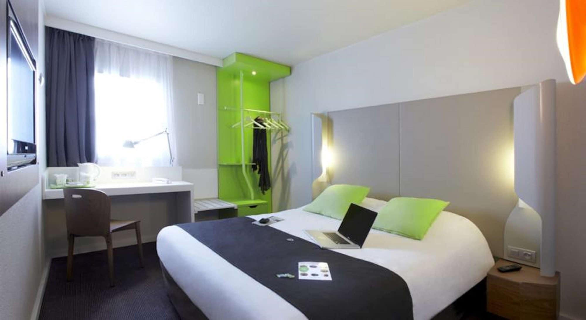 Campanile Aix-En-Provence Sud - Pont De L'Arc Hotel Екстериор снимка