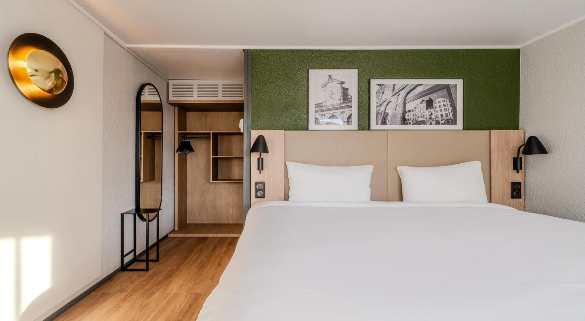 Campanile Aix-En-Provence Sud - Pont De L'Arc Hotel Екстериор снимка