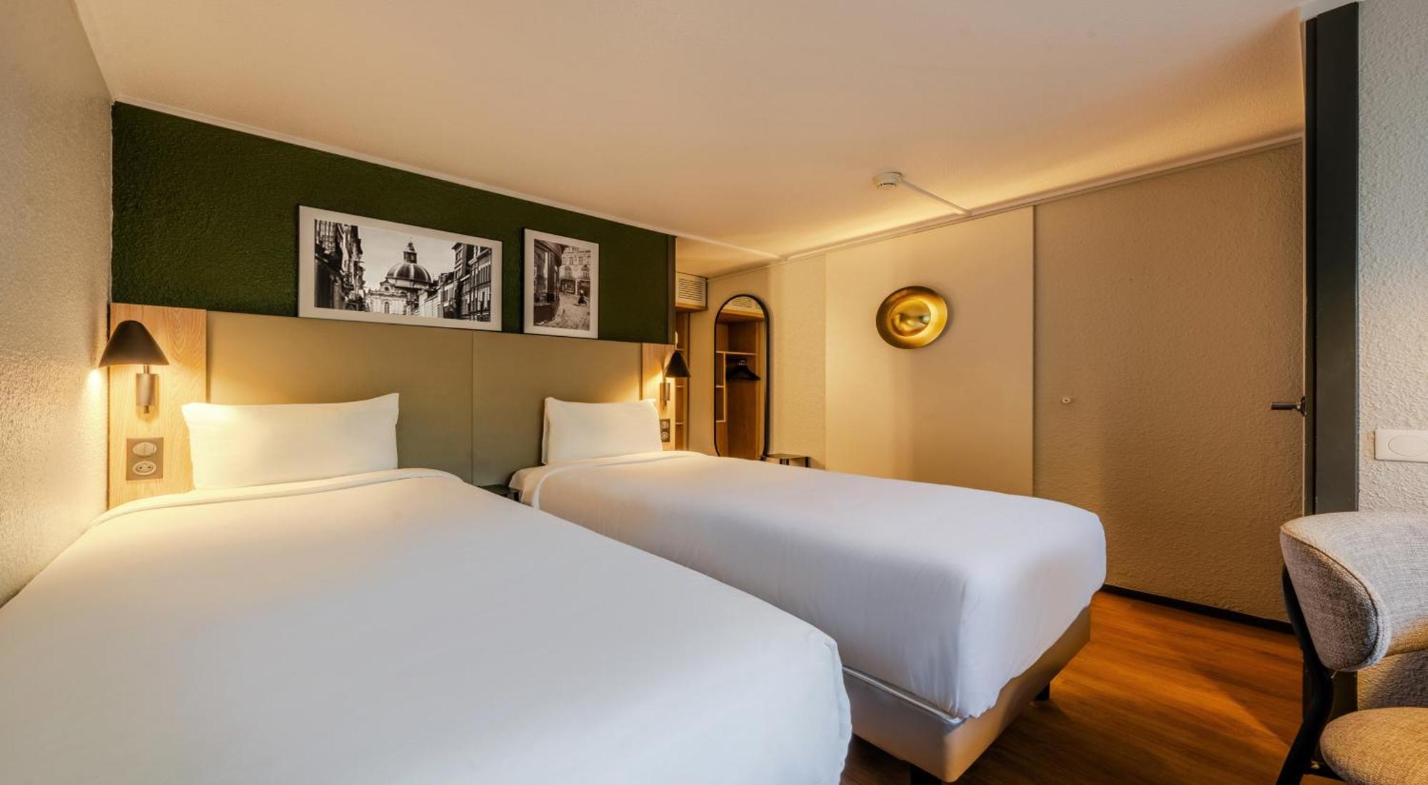 Campanile Aix-En-Provence Sud - Pont De L'Arc Hotel Екстериор снимка